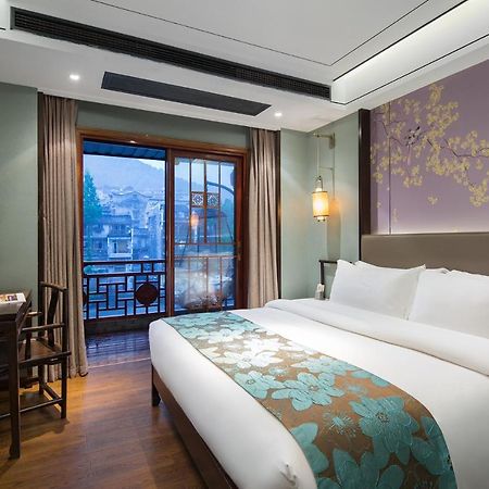 Morninginn, Phoenix Ancient City Tuojiang Fenghuang Exterior photo